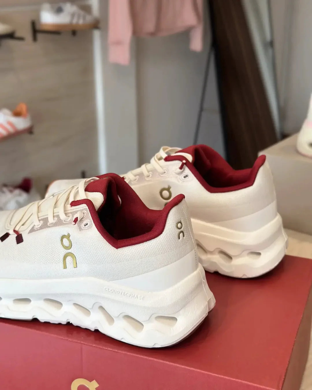 Calzado On Cloud Cherry 🍒 - Ultra Livianos