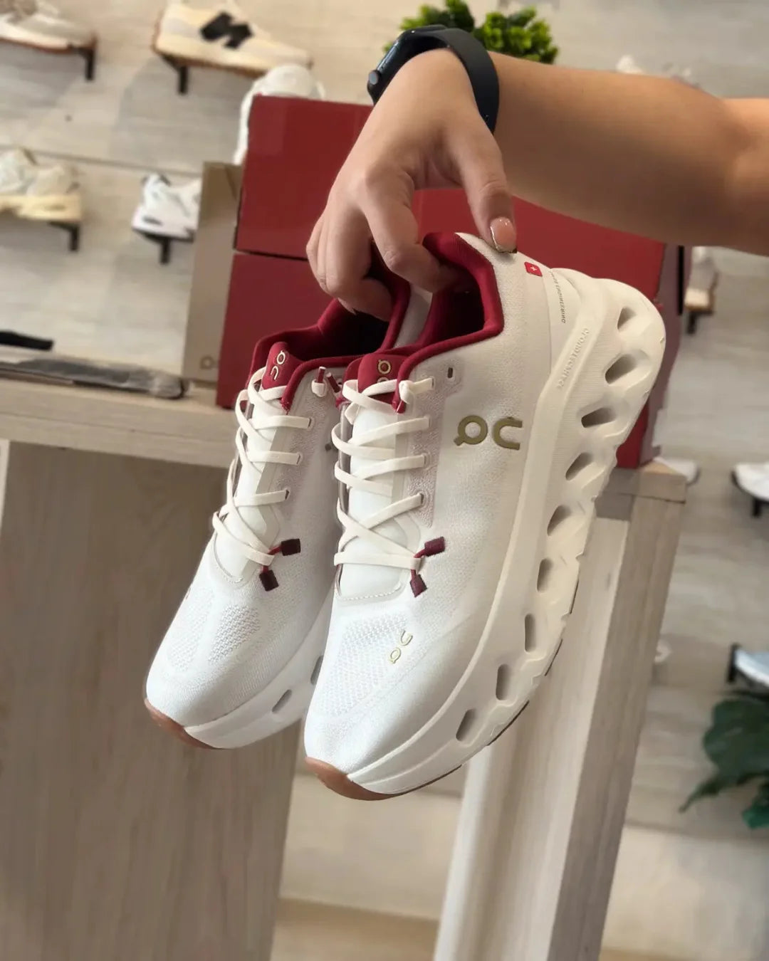 Calzado On Cloud Cherry 🍒 - Ultra Livianos
