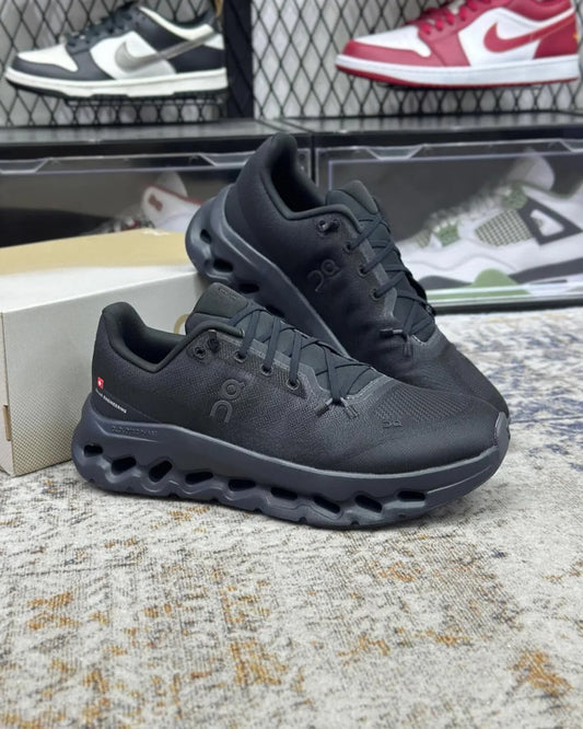 Calzado On Cloud Negro- Ultra Livianos 🖤